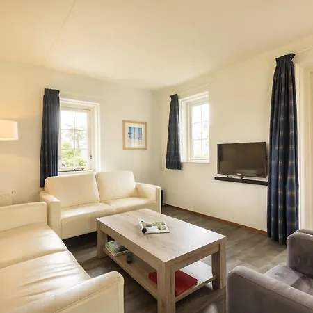 Villa Restyled With Soundbar 500m From The *